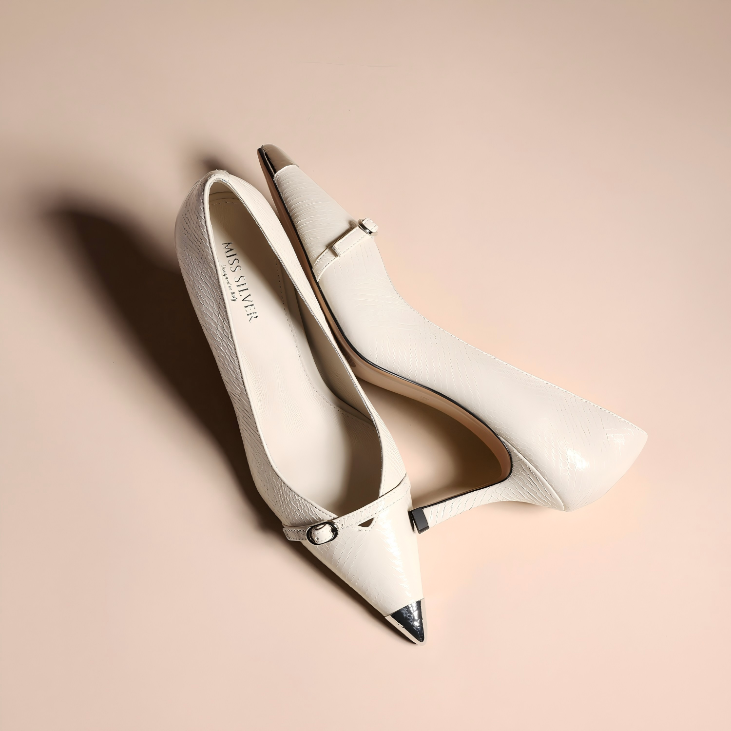 Mary Jane pumps with metal toe cap