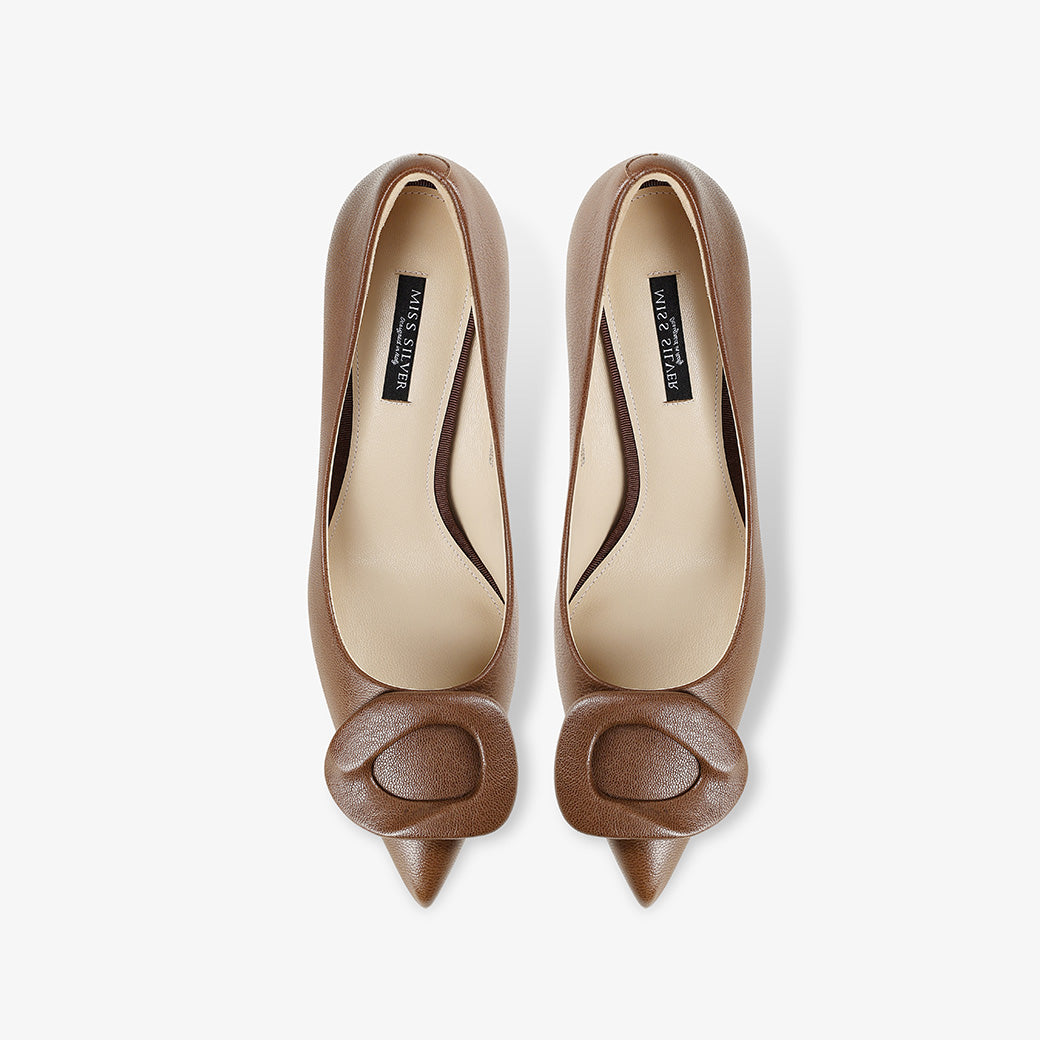 Pointed-Toe Knot Pumps